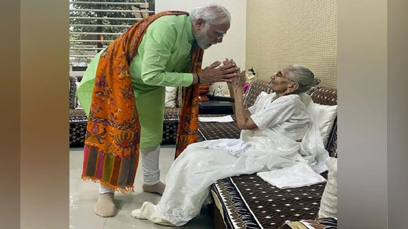 मैंने उनमें हमेशा उस त्रिमूर्ति की अनुभूति की… मां हीराबेन मोदी के निधन पर पीएम मोदी का भावुक पोस्ट