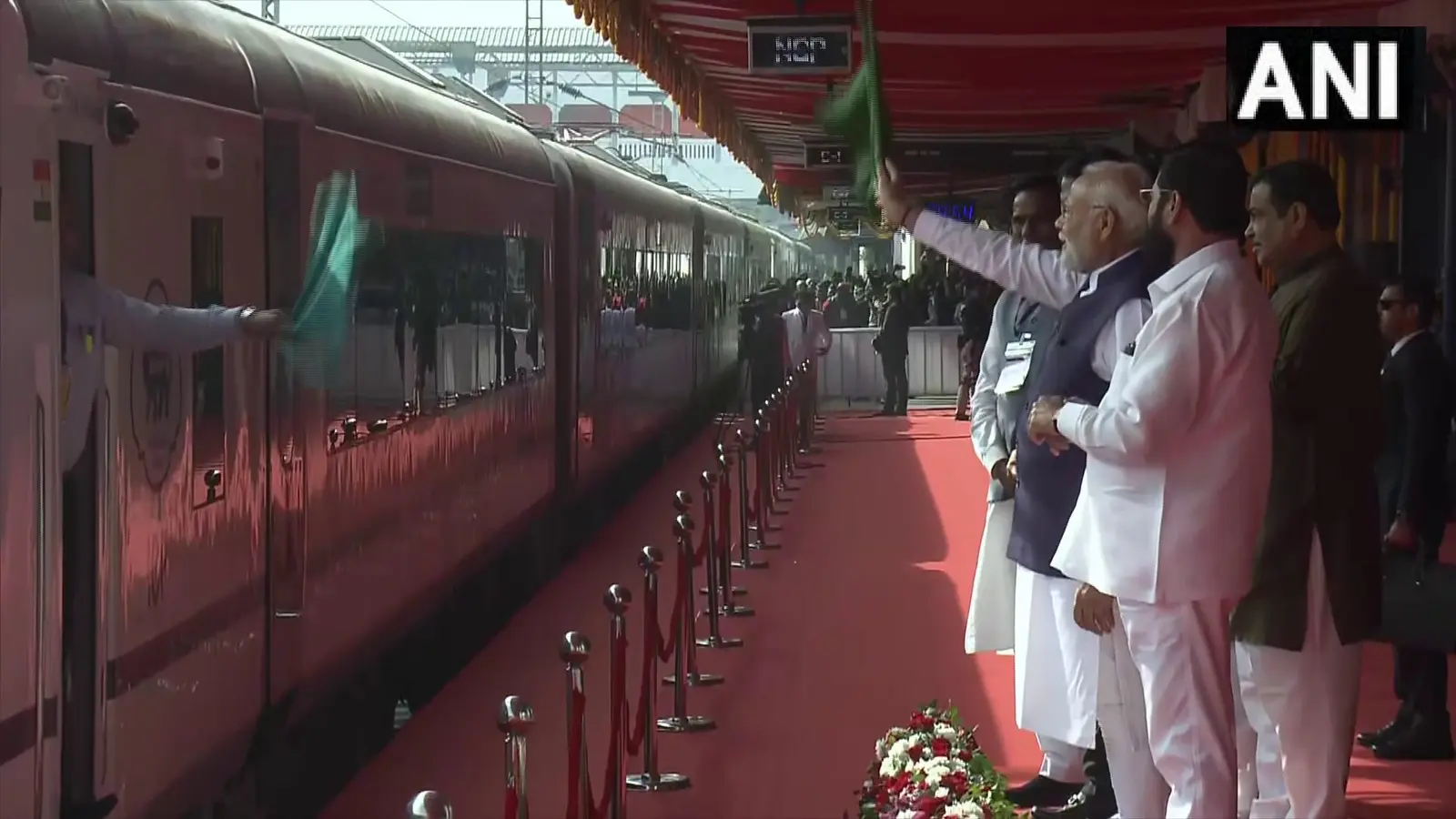 नागपुर में पीएम मोदी ने दी सौगात, मेट्रो रेल परियोजना के पहले चरण का किया उद्घाटन, दूसरे चरण का शिलान्यास