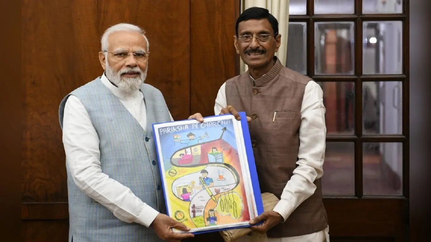 प्रधानमंत्री नरेंद्र मोदी से मिले सांसद संजय सेठ, सांसद खेल महोत्सव, टॉय बैंक व बुक बैंक की पीएम ने की सराहना