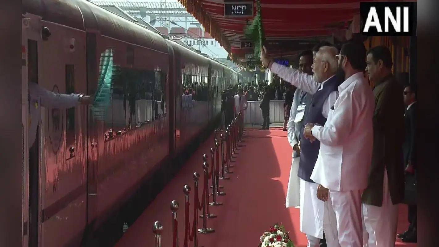 वंदे भारत एक्सप्रेस को हरी झंडी, करोड़ों की योजनाओं का उद्घाटन व शिलान्यास, PM मोदी करेंगे तेलंगाना दौरा