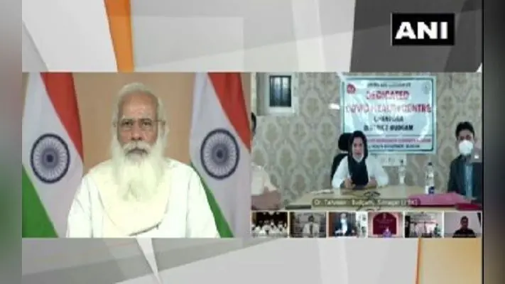 PM मोदी ने वाराणसी में रुद्राक्ष कन्वेंशन सेंटर का किया उद्घाटन, जापान के पूर्व प्रधानमंत्री को ऐसे किया याद