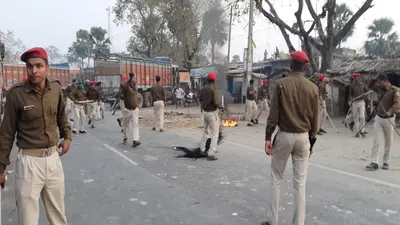 Bihar News: मुजफ्फरपुर में पुलिस पर पथराव, शराब के केस में गिरफ्तारी पर आक्रोश, जवाब में हवाई फायरिंग