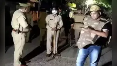 Lockdown 3.0 : लॉकडाउन का पालन कराने गई पुलिस पर भीड़ ने किया जानलेवा हमला, कुख्यात हिस्ट्रीसीटर कर रहा था भीड़ का नेतृत्व