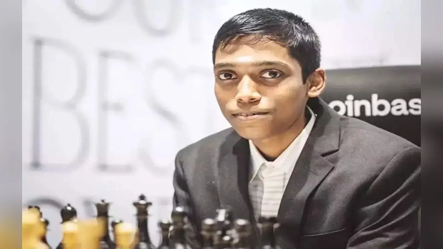 शतरंज का अगला बादशाह बनने की राह पर हैं प्रज्ञानानंदा, 18 साल के उम्र में हासिल कर चुके हैं कई उपलब्धियां