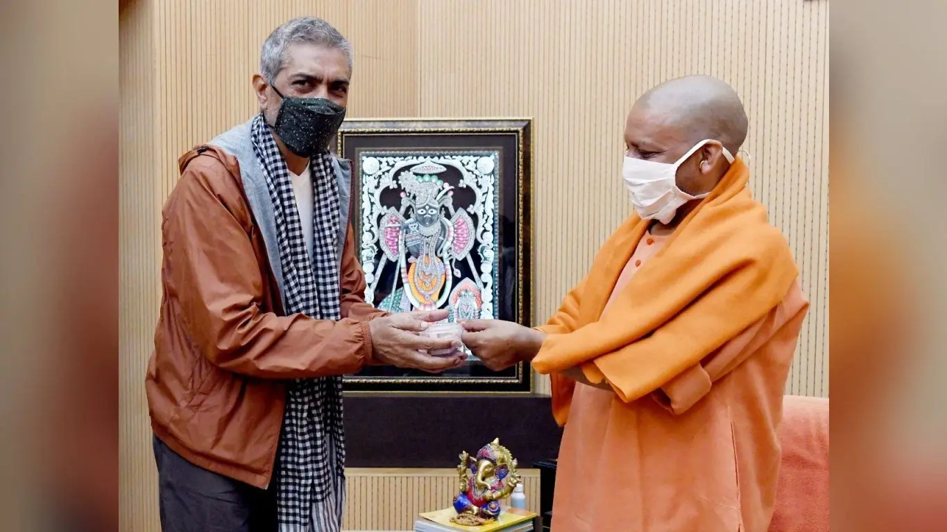 Film City in Uttar Pradesh: सीएम योगी से मुलाकात के बाद मशहूर फिल्म निर्माता प्रकाश झा बोले- यहां का माहौल उत्साहित करने वाला