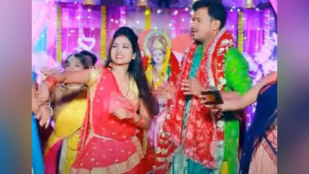 Bhojpuri Navratri Song 2022: प्रमोद प्रेमी का नया गाना ‘मयरिया अईली’ रिलीज, बार-बार देखा जा रहा वीडियो