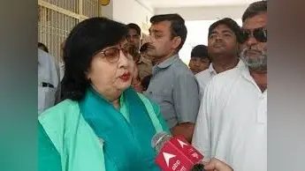 कानपुर देहात: मां-बेटी के जिंदा जलने का मामला, मंत्री प्रतिभा शुक्ला बोलीं महिला कल्याण में मेरा होना बेकार…