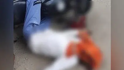Prayagraj Murder Case: घर के बाहर महिला की धारदार हथियार से हत्या, बगल में सो रहे परिजनों को नहीं लगी भनक