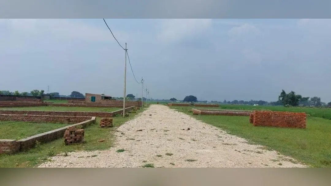 PDA के बुलडोजर का निकला दम, भूमाफियाओं की अवैध प्लॉटिंग जारी, पीडीए का दायरा बढ़ने से बढ़ा घपला