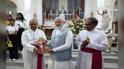 ईस्टर के मौके पर गिरजाघर पहुंचे पीएम मोदी, NCP बोली- दिल छूने वाली बात