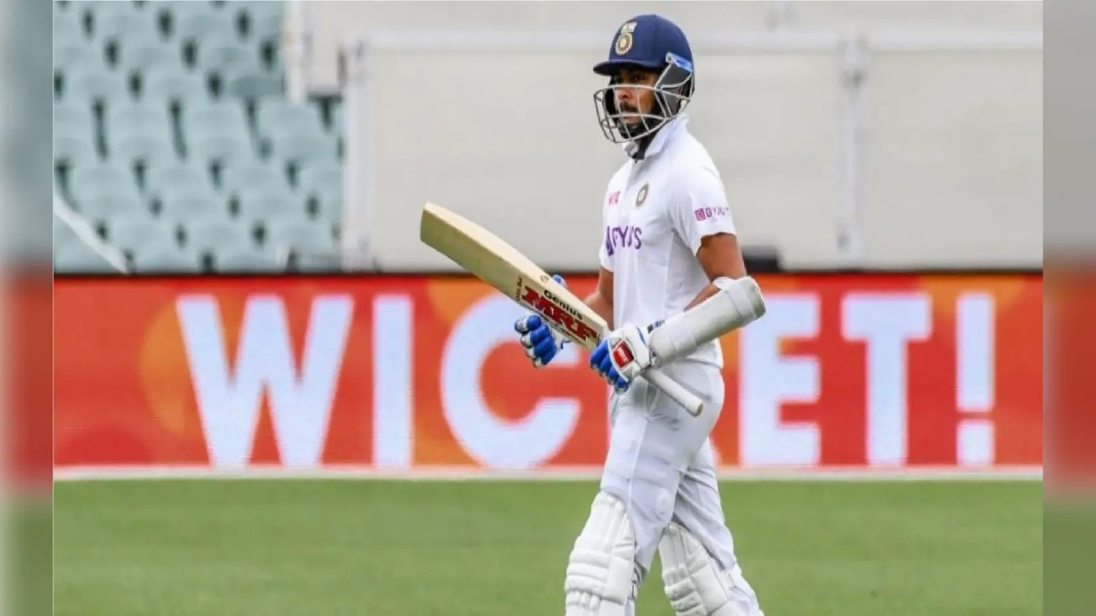 Prithvi Shaw की कार पर हमला, सेल्फी लेने से किया था इनकार, 8 लोगों के खिलाफ मामला दर्ज