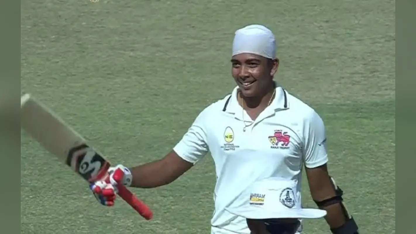 रणजी ट्रॉफी में Prithvi Shaw ने रचा इतिहास, तिहरा शतक ठोक अपने नाम किया ऐतिहासिक रिकॉर्ड