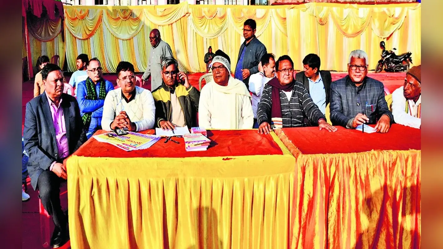 पटना कॉलेज में स्थापना दिवस पर जमकर हुई पत्थरबाजी, पूरा परिसर छाबनी में तब्दील