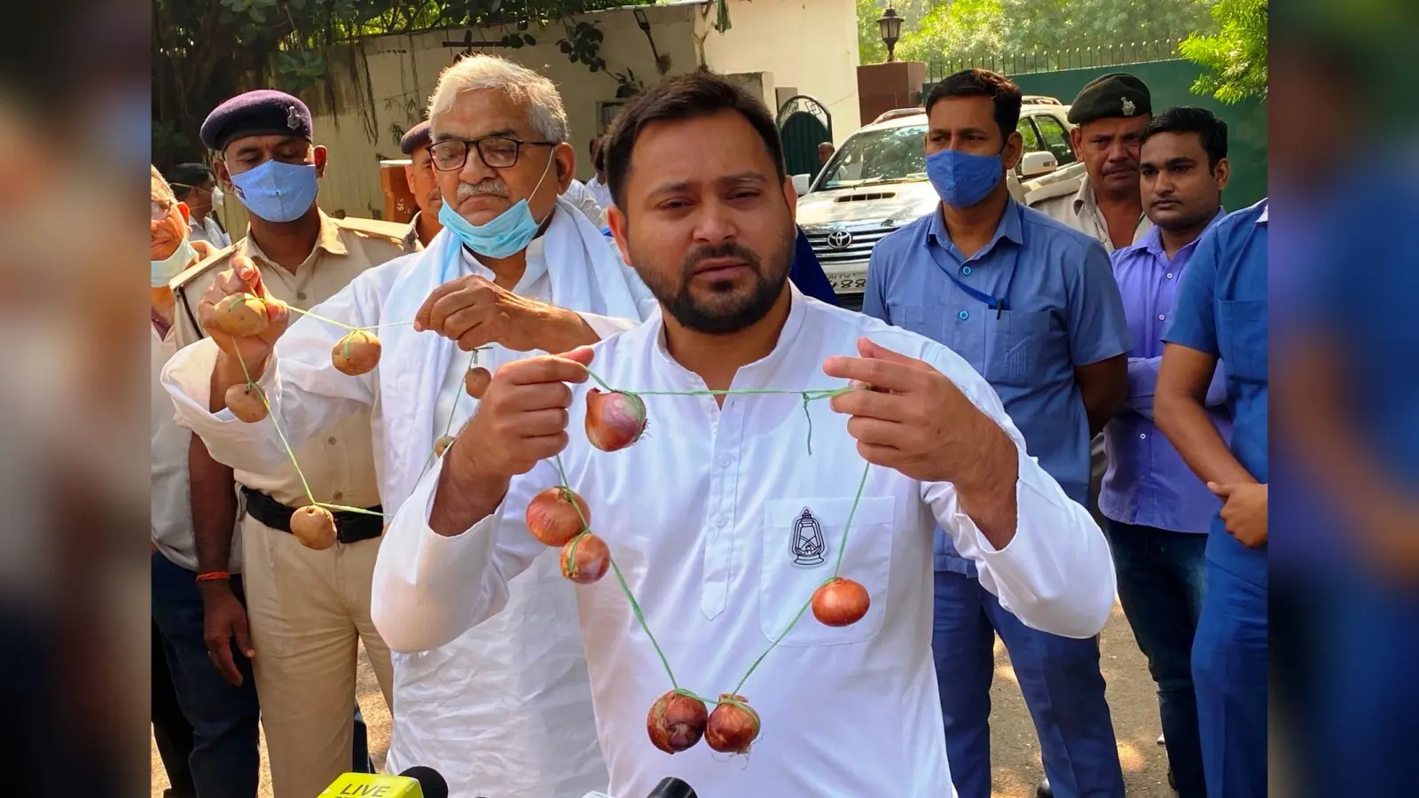 Bihar Election 2020: तेजस्वी के प्याज की माला पर BJP प्रदेश अध्यक्ष का तंज, बोले- 10 नवंबर की पहले से तैयारी