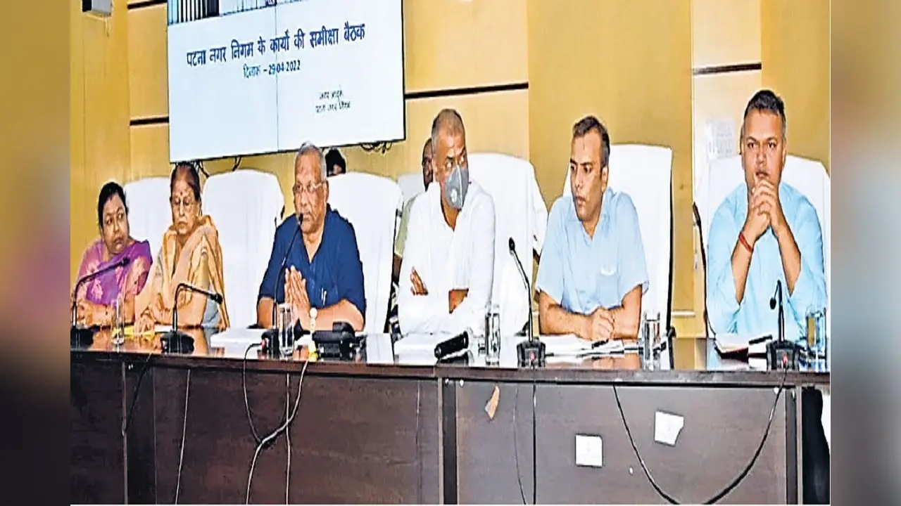 पटना में शिमला के मॉल रोड के तर्ज पर बनेगा गौरव पथ, मैनहोल के ढक्कन को लेकर उपमुख्यमंत्री ने दिया आदेश