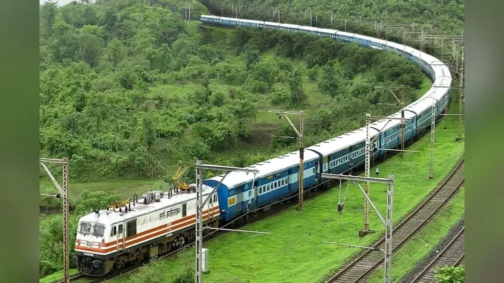 Indian Railways: भारतीय रेलवे ने यात्रियों के लिए शुरू की नयी सुविधा, जानें कैसे ले सकेंगे लाभ