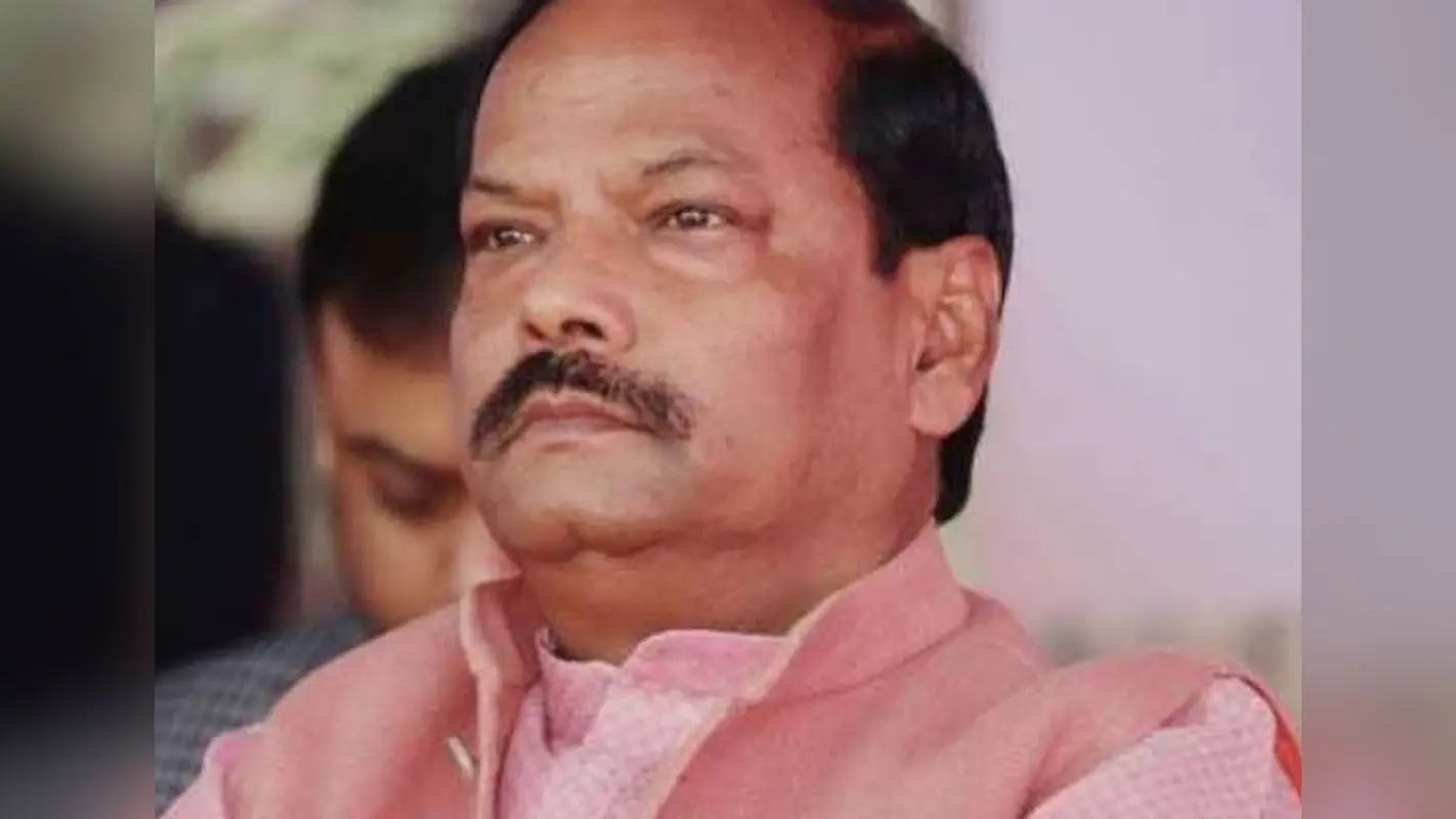 Jharkhand News: हेमंत सोरेन सरकार के ‘सरकार आपके द्वार…’ कार्यक्रम पर रघुवर दास ने कसा तंज, कही ये बात