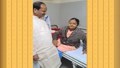 झारखंड : पद्मश्री छुटनी महतो का हाल जानने टीएमएच पहुंचे पूर्व सीएम रघुवर दास, डॉक्टर्स से की बात