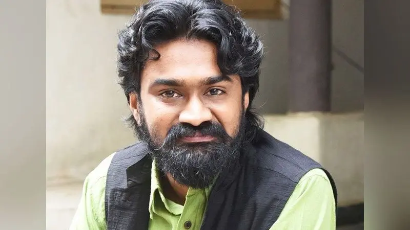 ‘अर्जुन रेड्डी’ फेम Rahul Ramakrishna जल्द करेंगे शादी, मंगतेर को KISS करते हुए फैंस संग शेयर की गुडन्यूज