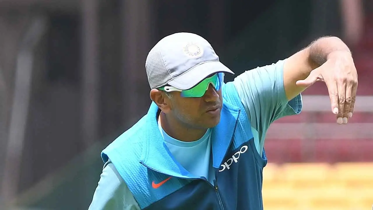 Asia Cup 2022: टीम इंडिया के लिए अच्छी खबर, पाक के खिलाफ मैच से पहले कोविड निगेटिव हुए राहुल द्रविड़