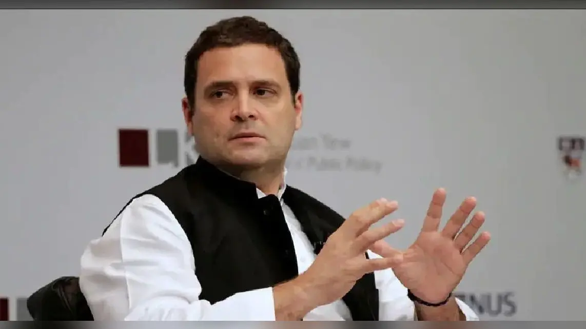 राहुल गांधी का मोदी सरकार पर हमला, कहा – जब जब देश भावुक हुआ, फाइलें गायब हुईं