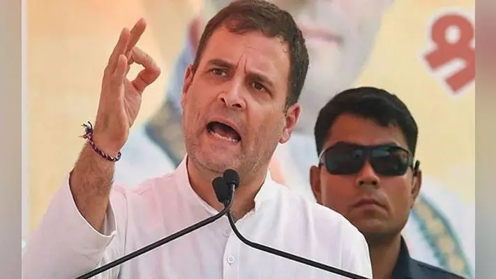 टॉर्च जलाने और ताली बजाने से खत्म नहीं होगा कोरोना, राहुल का मोदी पर तंज