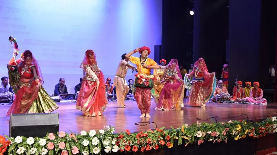 बुंदेलखंड का ‘राई नृत्य’ जो युद्ध में जीत के जश्न की बना पहचान, पोशाक से लेकर शैली, सब कुछ है बेहद खास