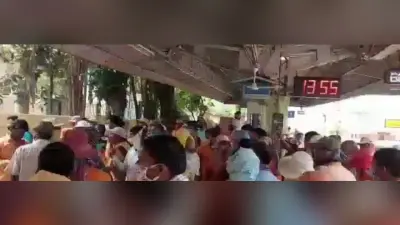 Uttar Pradesh: ईयरफोन लगाकर ट्रैक पर टहल रहे थे तीन युवक, ट्रेन की चपेट में आने से हुई मौत