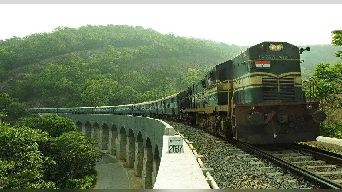 नॉर्दर्न रेलवे में सीनियर टेक्निकल एसोसिएट की 93 वेकेंसी, 28 अगस्त कर सकते हैं आवेदन