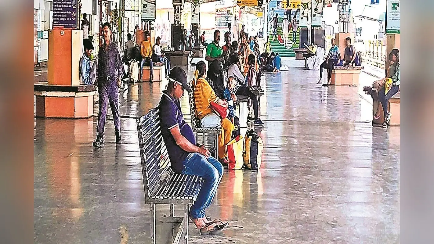 अब एक के बजाय कुछ चुनिंदा स्टेशन पर रुकेगी ट्रेन