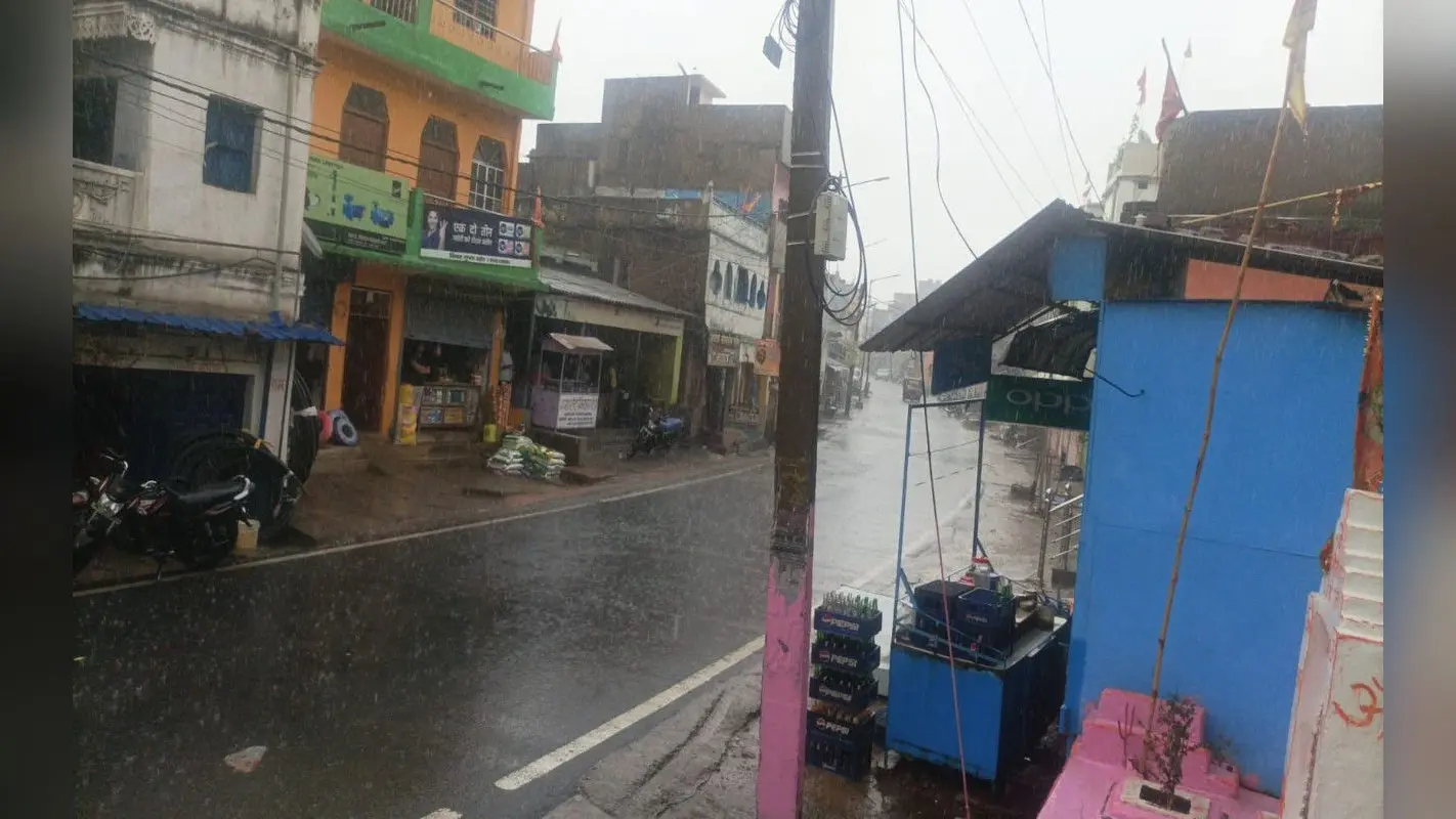 Weather Forecast: झारखंड के कुछ इलाकों में 24 मई को भारी बारिश की चेतावनी, जानें अन्य जिलों का हाल