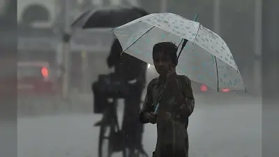 Weather Forecast Diwali: बंगाल की खाड़ी में चक्रवाती तूफान, दिवाली के दिन होगी बारिश, जानें मौसम का हाल