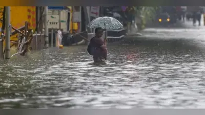 Weather Forecast Updates : अगले कुछ घंटे में झारखंड के इन जिलों में होगी बारिश, दिल्ली-यूपी-बिहार सहित देश के अन्य राज्यों के मौसम का हाल जानें