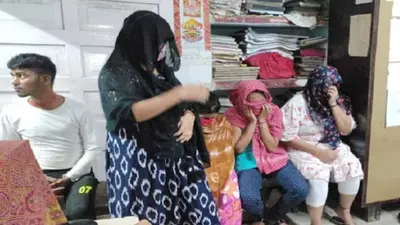 धनबाद में राजा और रेंचो की जुगलबंदी ने खूब बटोरीं तालियां, लाफ्टर शो में हंस-हंसकर लोट-पोट हुए श्रोता