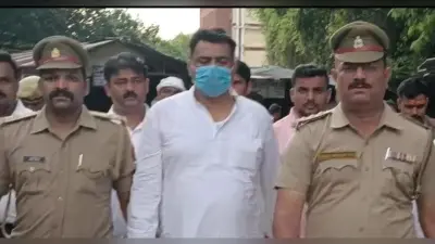 UP: ‘बाहर निकलने के बाद किसी को नहीं छोडूंगा’ माफिया राजन तिवारी ने जेल जाते समय पुलिसकर्मियों को दी धमकी