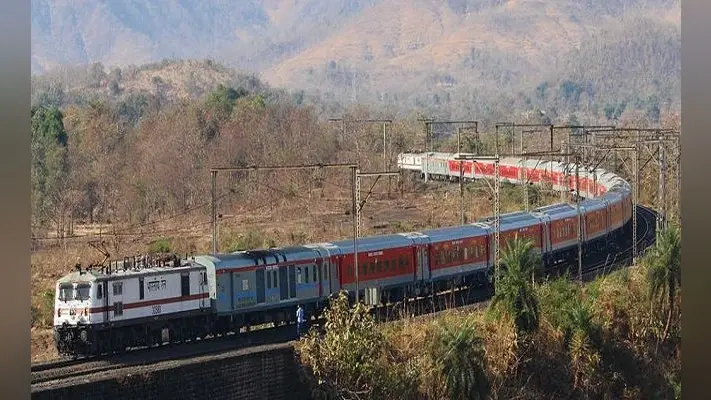 IRCTC News : आज से लोहरदगा टोरी लाइन पर भी चलेगी राजधानी ट्रेन, अब बचेगा आपका समय, देखें पूरा टाइम टेबल