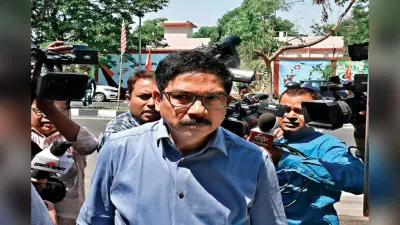 झारखंड : पारिवारिक सदस्यों के खाते में जमा नकद के सवाल में उलझे राजीव अरुण एक्का
