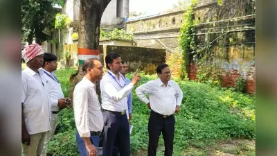 झारखंड: 1857 विद्रोह में शहीद राजा अर्जुन सिंह के राजमहल का पुरातत्व सर्वेक्षण टीम ने किया निरीक्षण