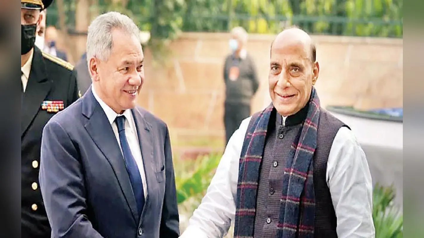 Russia-Ukraine War: परमाणु हथियारों का उपयोग करना मानवता के सिद्धांतों के खिलाफ: राजनाथ सिंह
