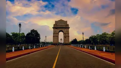 Kartavya Path: नववर्ष का जश्न मनाने कर्तव्य पथ पर दो साल बाद उमड़े लोग