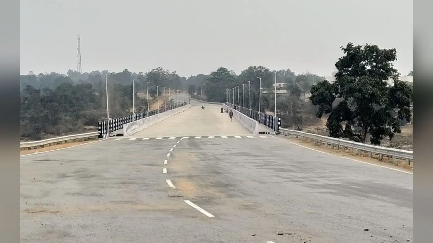 Bridge at Rajrappa: घघरी-रजरप्पा के बीच बना पुल, 11 पंचायतों के लोगों में दौड़ी खुशी की लहर