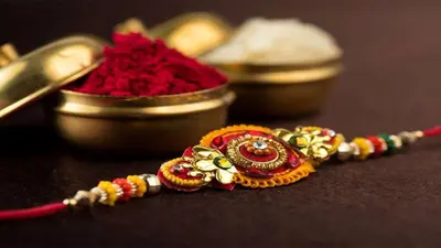 Raksha Bandhan 2023: कब है रक्षाबंधन, क्यों मनाया जाता है यह पर्व, जानें कैसे शुरू हुई राखी बांधने की परंपरा