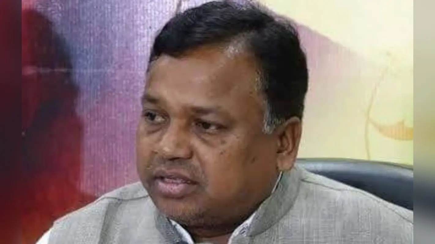 पाली-तानाखार से लगातार दो बार विधायक रहे रामदयाल उइके कांग्रेस छोड़ बीजेपी में आए, तो तीसरे नंबर पर खिसके
