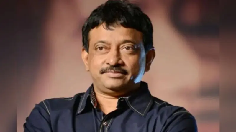 राम गोपाल वर्मा ने शेयर की अपने पहले प्यार की तसवीर, समंदर किनारे स्विमसूट में नजर आईं ये खूबसूरत महिला