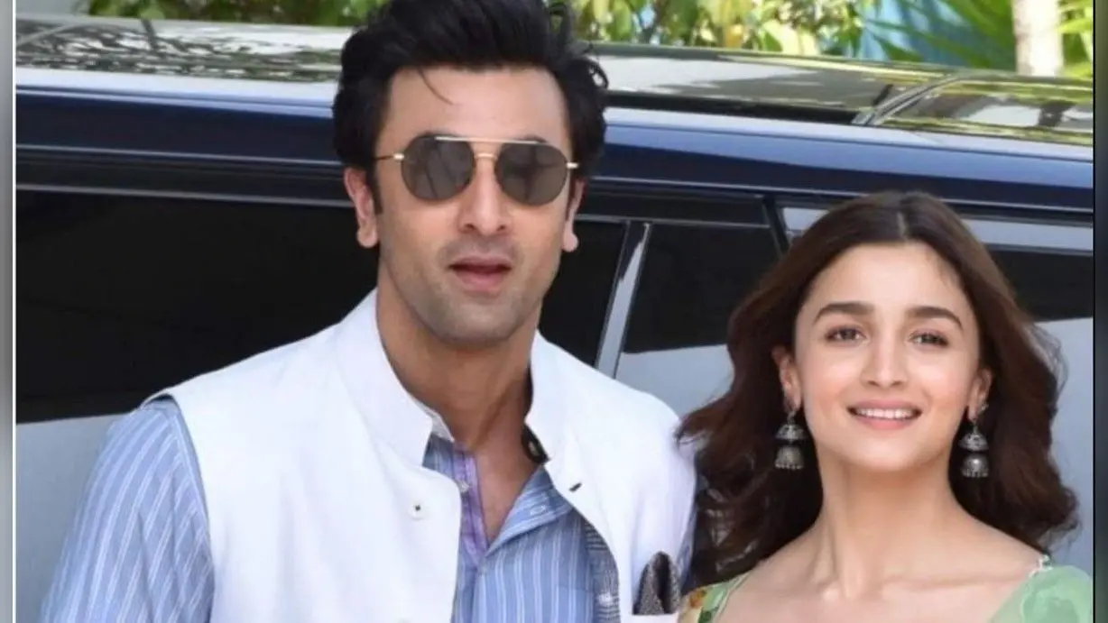Ranbir Kapoor Alia Bhatt wedding: इस दिन लेंगे सात फेरे, मेहंदी और हल्दी सेरेमनी की डिटेल्स आई सामने