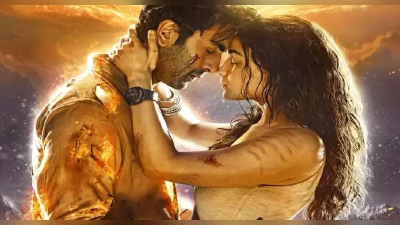 Brahmastra Trailer Out: रणबीर कपूर-आलिया भट्ट के रोमांस का चला जादू, देखें एक्शन-एडवेंचर से भरपूर ट्रेलर