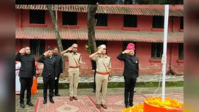 PHOTOS: रांची के मोरहाबादी में गणतंत्र दिवस परेड की रिहर्सल, DC राहुल कुमार सिन्हा ने ली मार्च पास्ट की सलामी