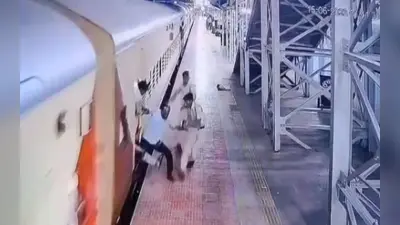 चाईबासा की प्रमुख खबरें: चलती ट्रेन से गिरकर युवक के कटे पैर, बस का चक्का चढ़ने से बाइक सवार युवक घायल