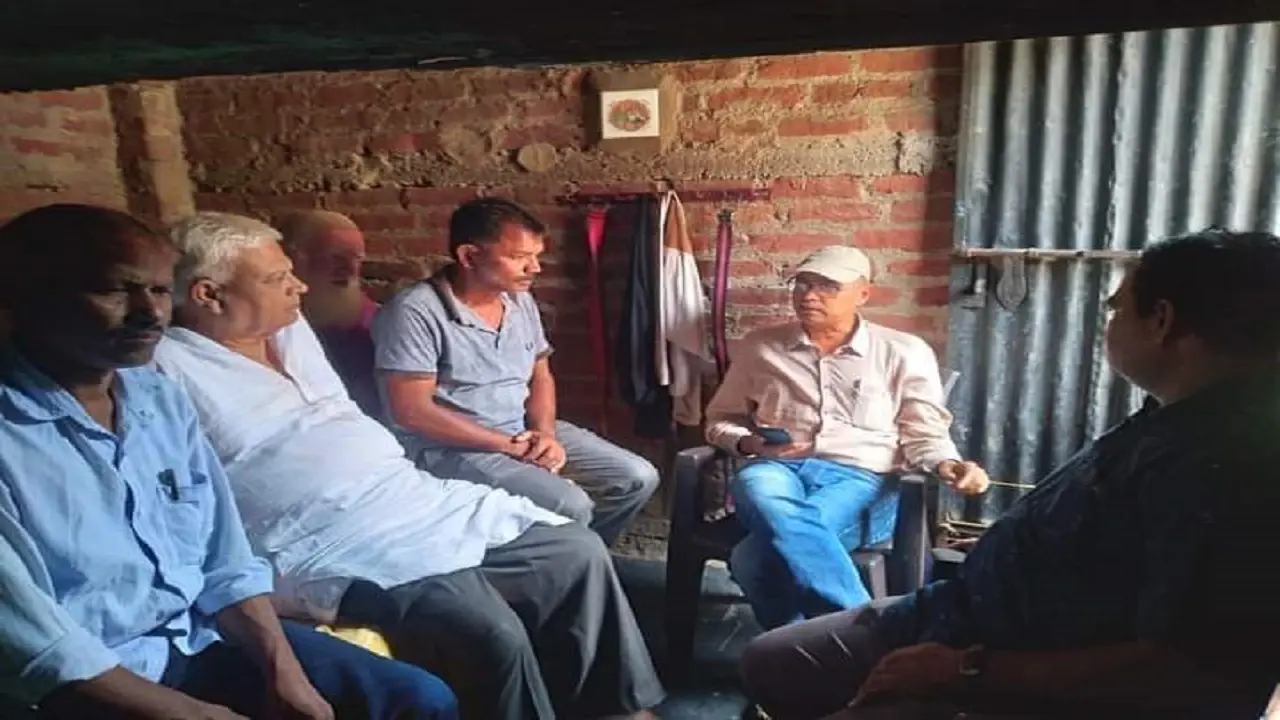 Ranchi Violence: पीड़ित परिवार से मिले भाकपा माले विधायक विनोद सिंह, हर कदम पर साथ देने का दिया आश्वासन