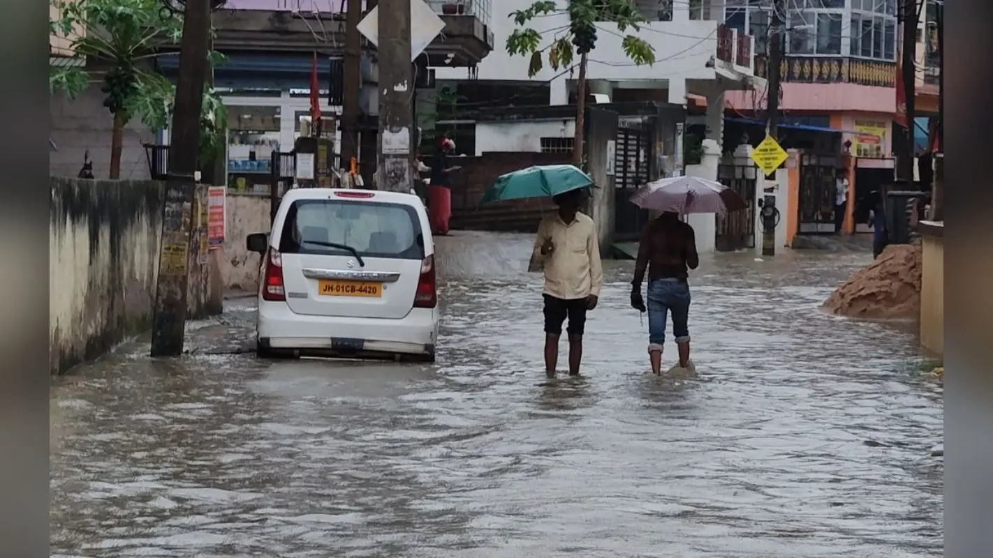 रांची में बारिश शुरू, मौसम विभाग ने कहा- घटेगा तापमान, सताएगी ठंड